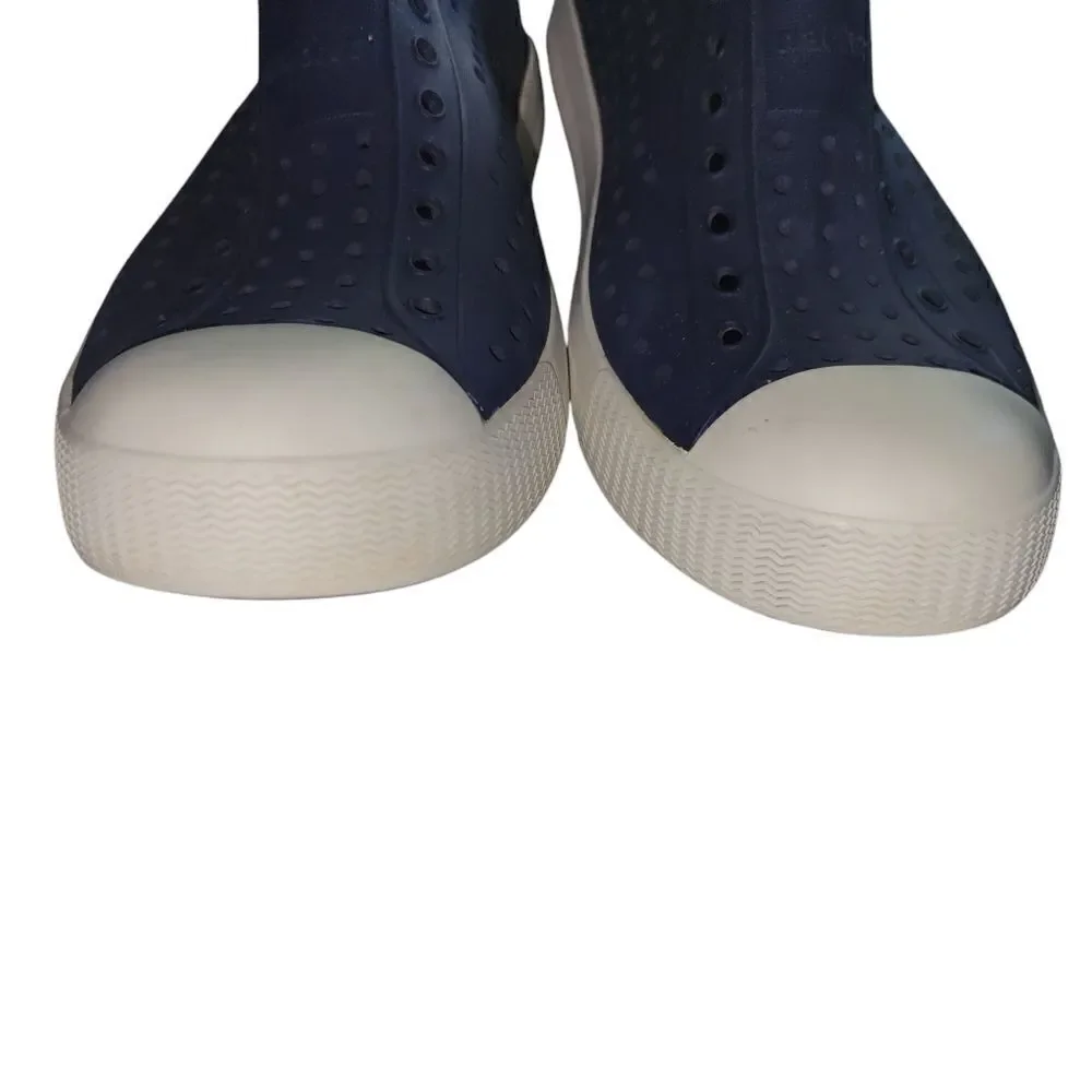 Native slip on shoes blue and white size J 5